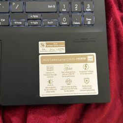  Asus Creator Laptop Q QLED
