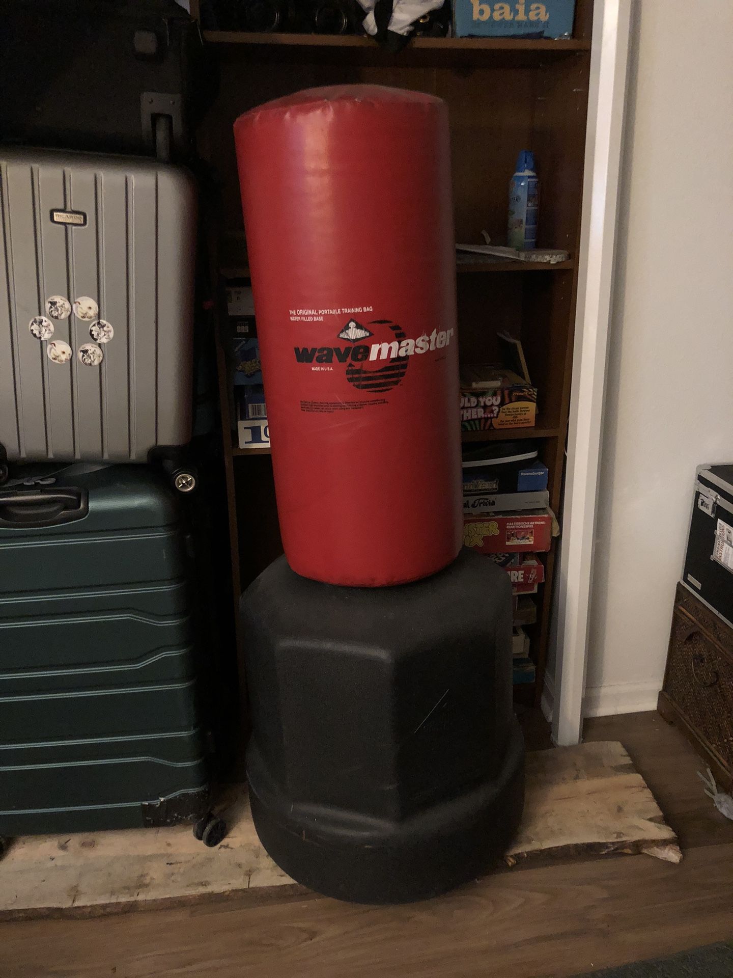 Wave Master Boxing Punching Bag With Sand/Water Tank