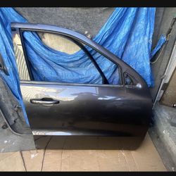 Dodge Durango Door Right Front 11/-/24 shell