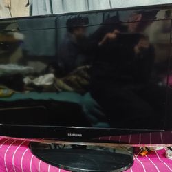 Samsung 35 Inch HD LCD Flat Screen TV