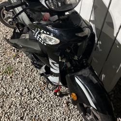 FREE  49cc Scooter for parts 