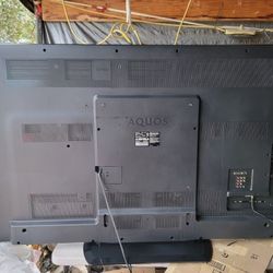 Sharp Aqueos Tv