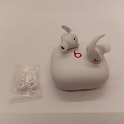 Beats Fit Pro A2577 Earbuds True Noise Cancelling by Dr Dre MK2F3LL/A. Hardly Used, Still 5-6+ Hours Listening Time