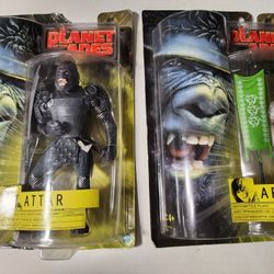 VINTAGE Planet of the Apes ATTAR & ARI  7" Action Figure 2001 Hasbro 