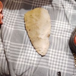 Native American Spear Head . 1600's