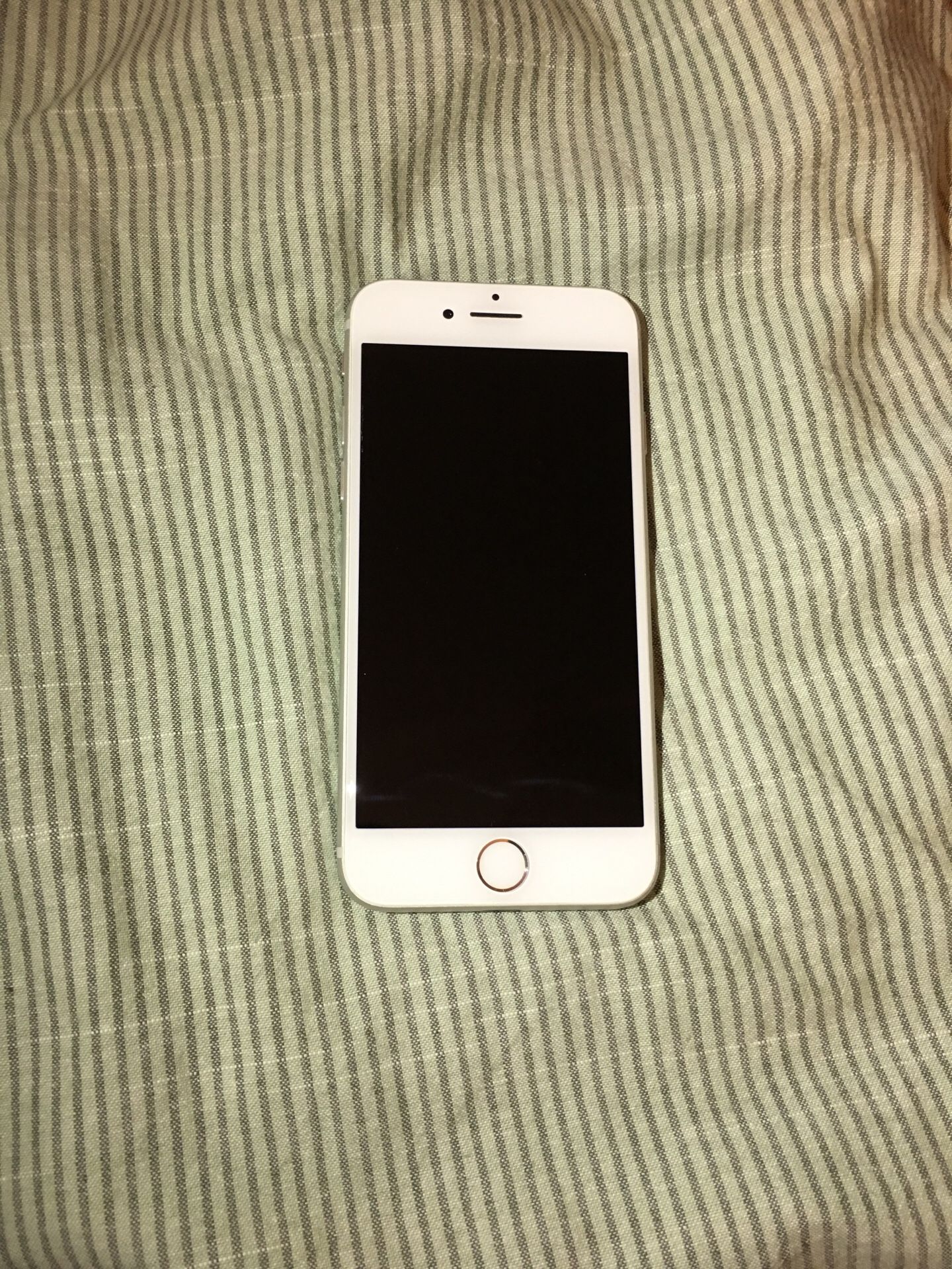 Apple iPhone 6S Silver 16GB T-Mobile