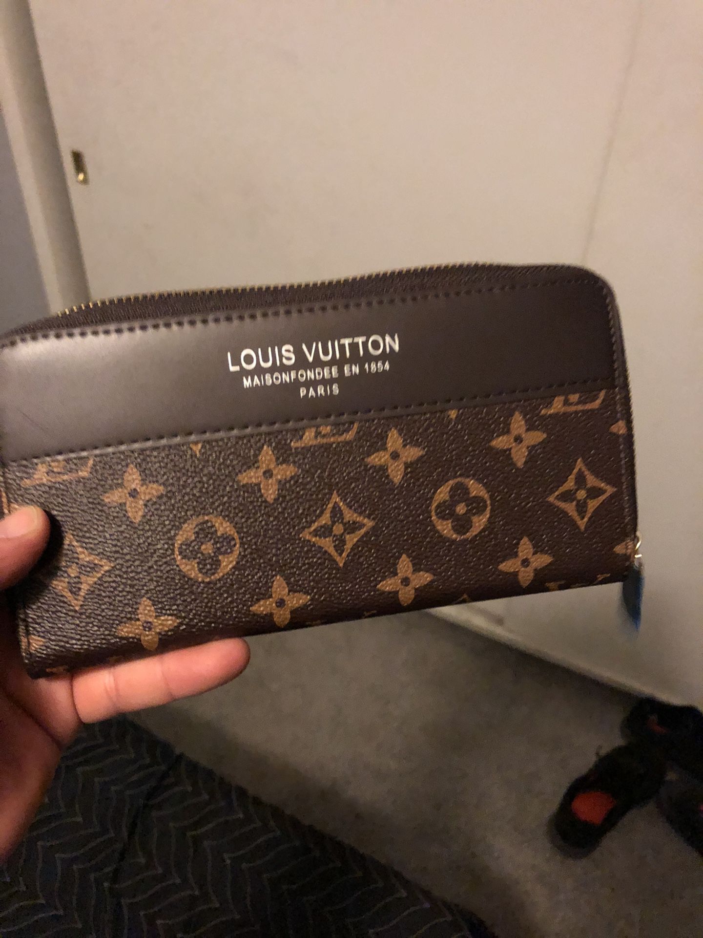 brand new womans wallet