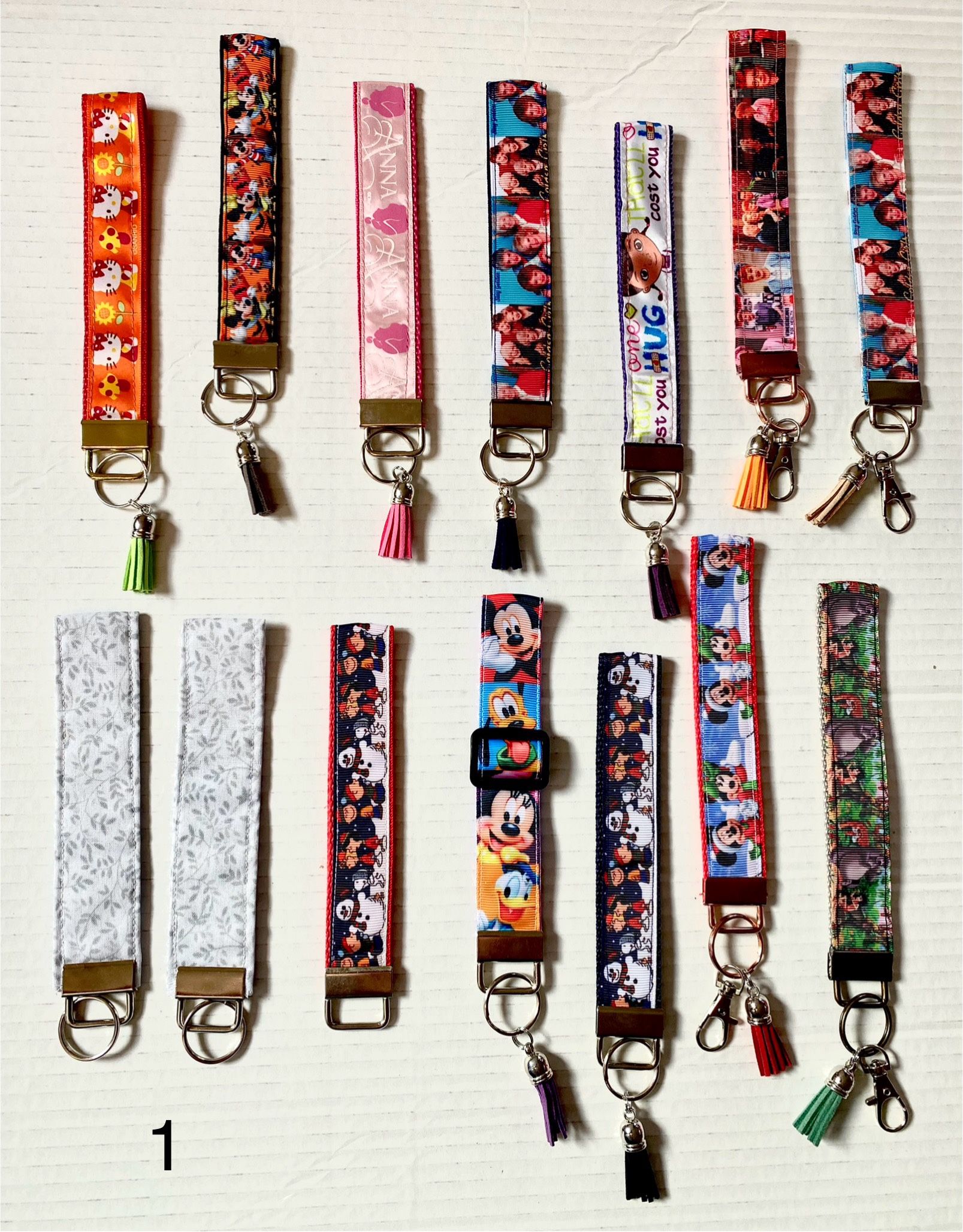 $5ea. New Wristlets/ Nuevos Llaveros