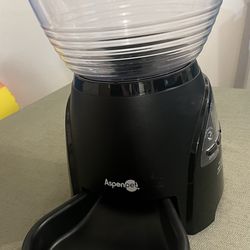 Aspen Pet Lebistro Food Dispenser