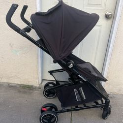 MAXI COSI BABY STROLLER 