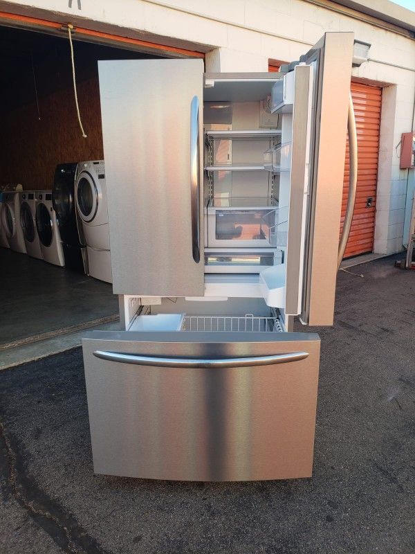 REFRIGERATOR FRIGIDAIRE