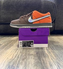 Nike SB Dunk Low Pro “Muni Fast Pass”