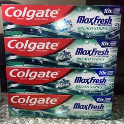 Colgate Max Fresh Breathe Stripe Toothpaste Set 