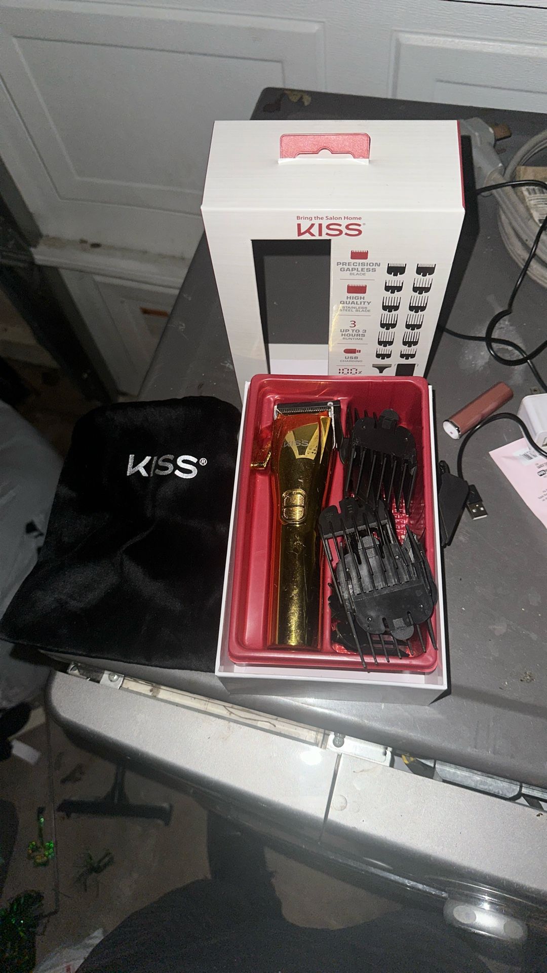 Kiss Wireless Gold Clippers