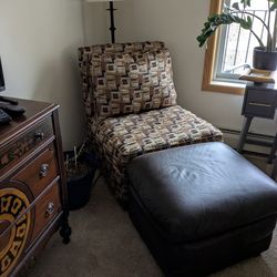 Armless chair