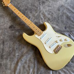 Fender Stratocaster 