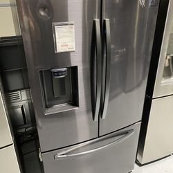 Samsung Black Stainless Steel 23 Cu. Ft. 3-Door French Door, Counter Depth Refrigerator With CoolSelect Pantry