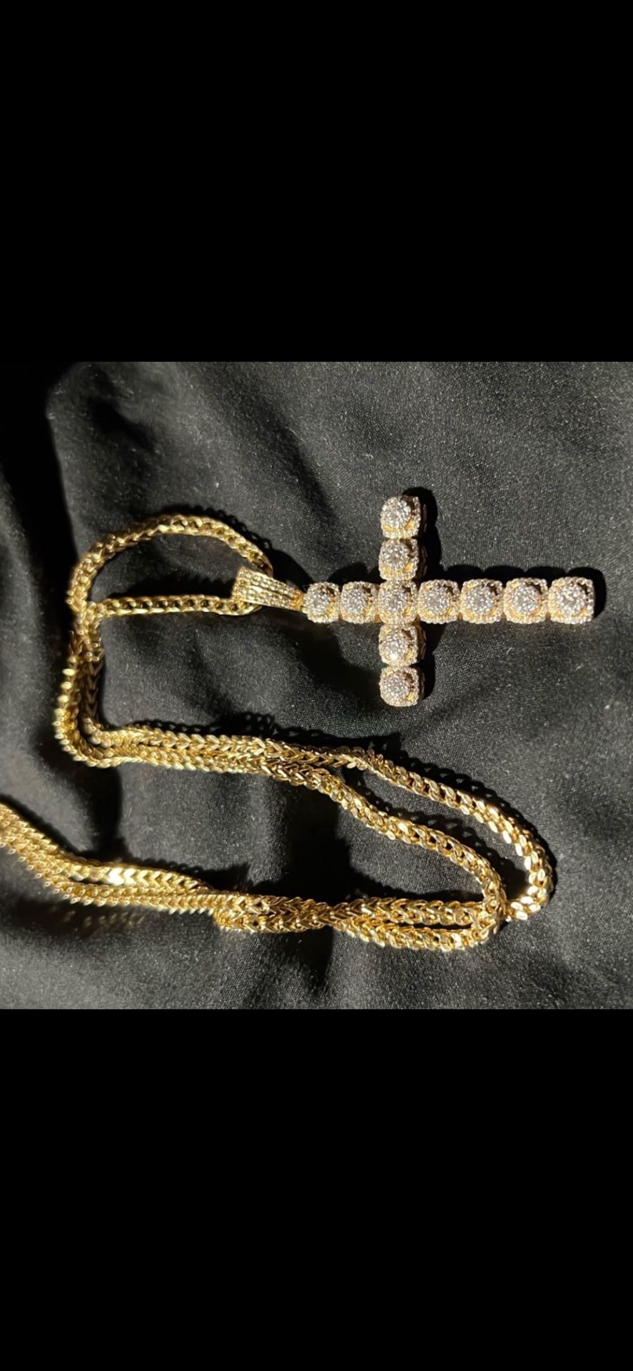 Diamond Cross & Chain Gold