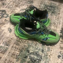 Green balenciaga tracks
