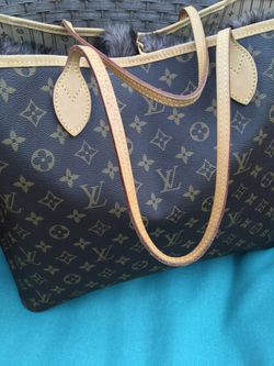 % Authentic Louis Vuitton Bags for Sale in Glendale, AZ - OfferUp
