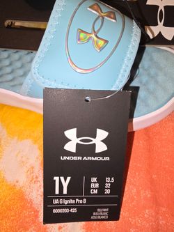 Under Armour Ignite Pro 8 slides.  Youth Size 1