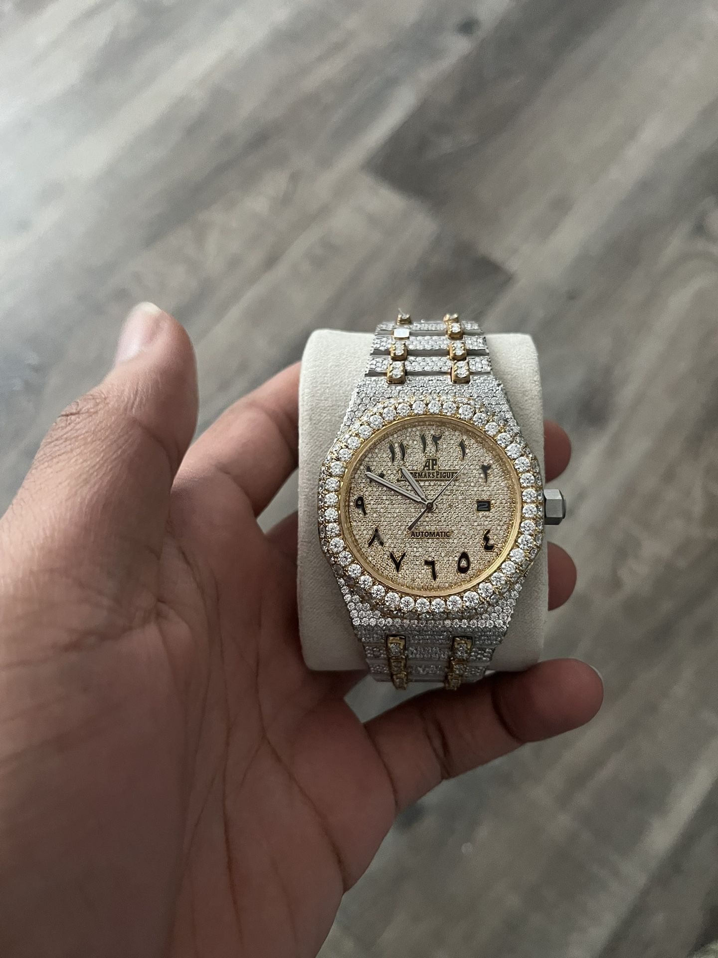Moissanite Ap
