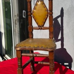 Kids Vintage Wood Chair Brown 