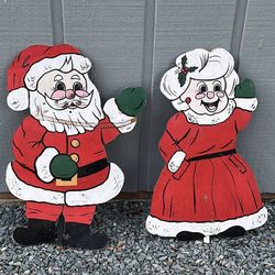 Vintage Christmas Santa And Mrs Claus Wooden Yard Decor