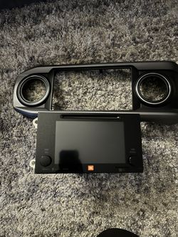 2019 Tacoma JBL stereo