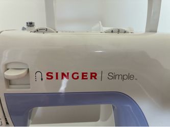 Singer sewing machine 3232