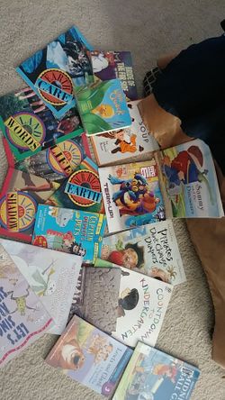 18 CHILDRENS BOOKS
