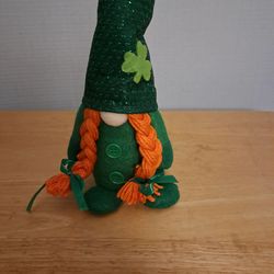 VJV-St Patrick stuffed gnome