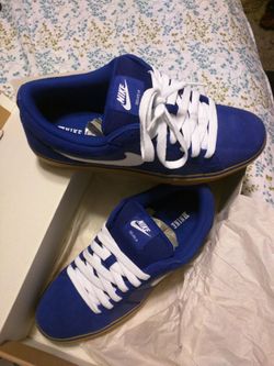 NIKE SHOES ISOLATE LR.