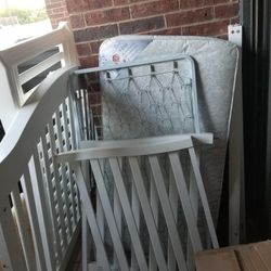 Baby Crib And Mattress 