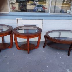 Coffee Table With 2 End Table