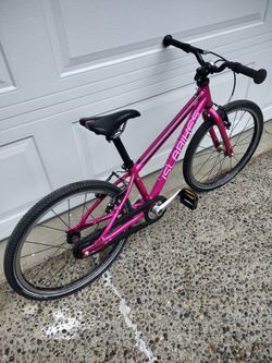 Islabikes Cnoc 20" Lightweight Kids Bike – Great Condition