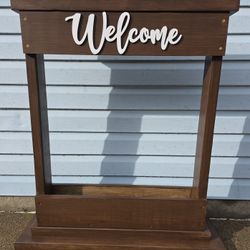 Welcome Planter Stand 