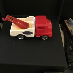 1998 Hasbro Tanka Toys Tow Truck
