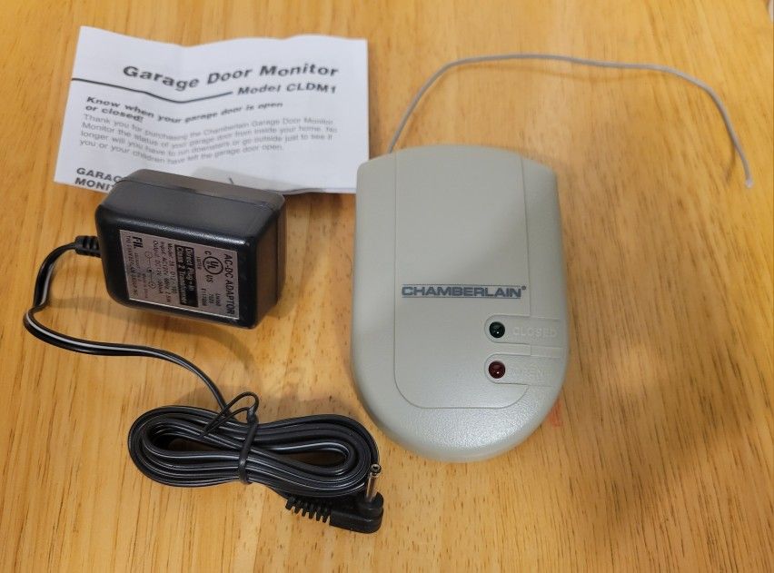 Chamberlain 002C0507-3 Garage Door Sensor Monitor with Power Supply Adaptor CLDM1 NEW