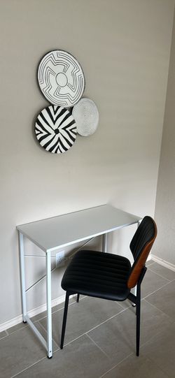 Small desk