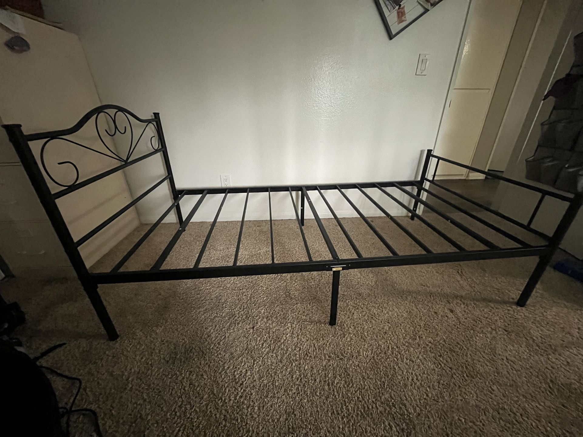 Twin Bed