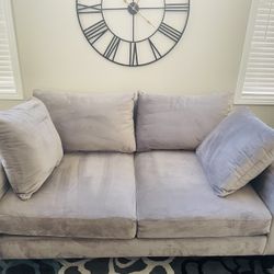 Loveseat 