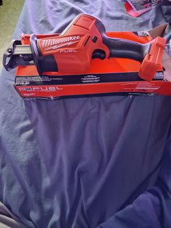 Milwaukee hacksaw M18