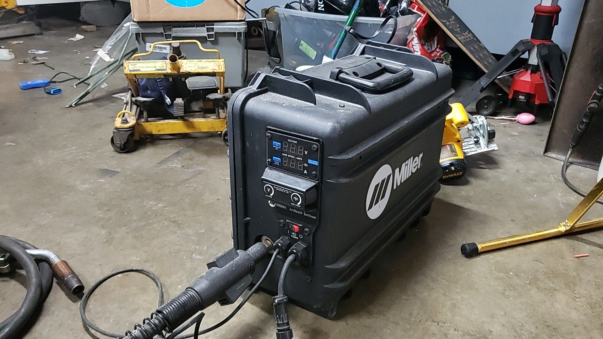 Miller suitcase welder trade for mig tig welder for Sale in Anaheim, CA