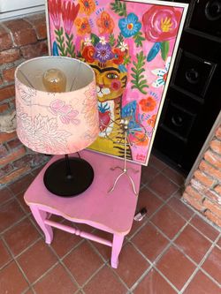 Girls room- wood chair, pic, lamp and jewelry holder