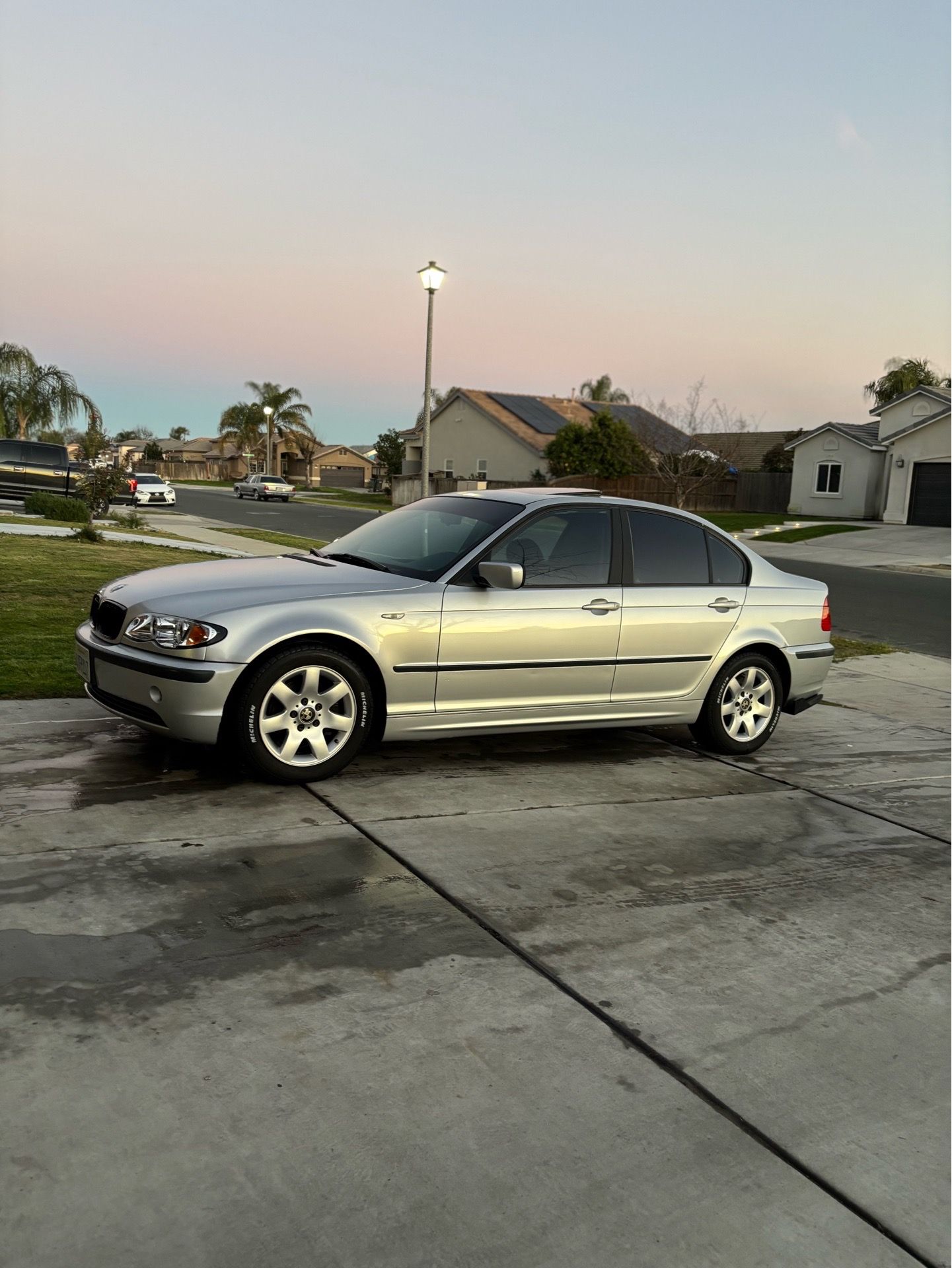 2002 BMW 325i