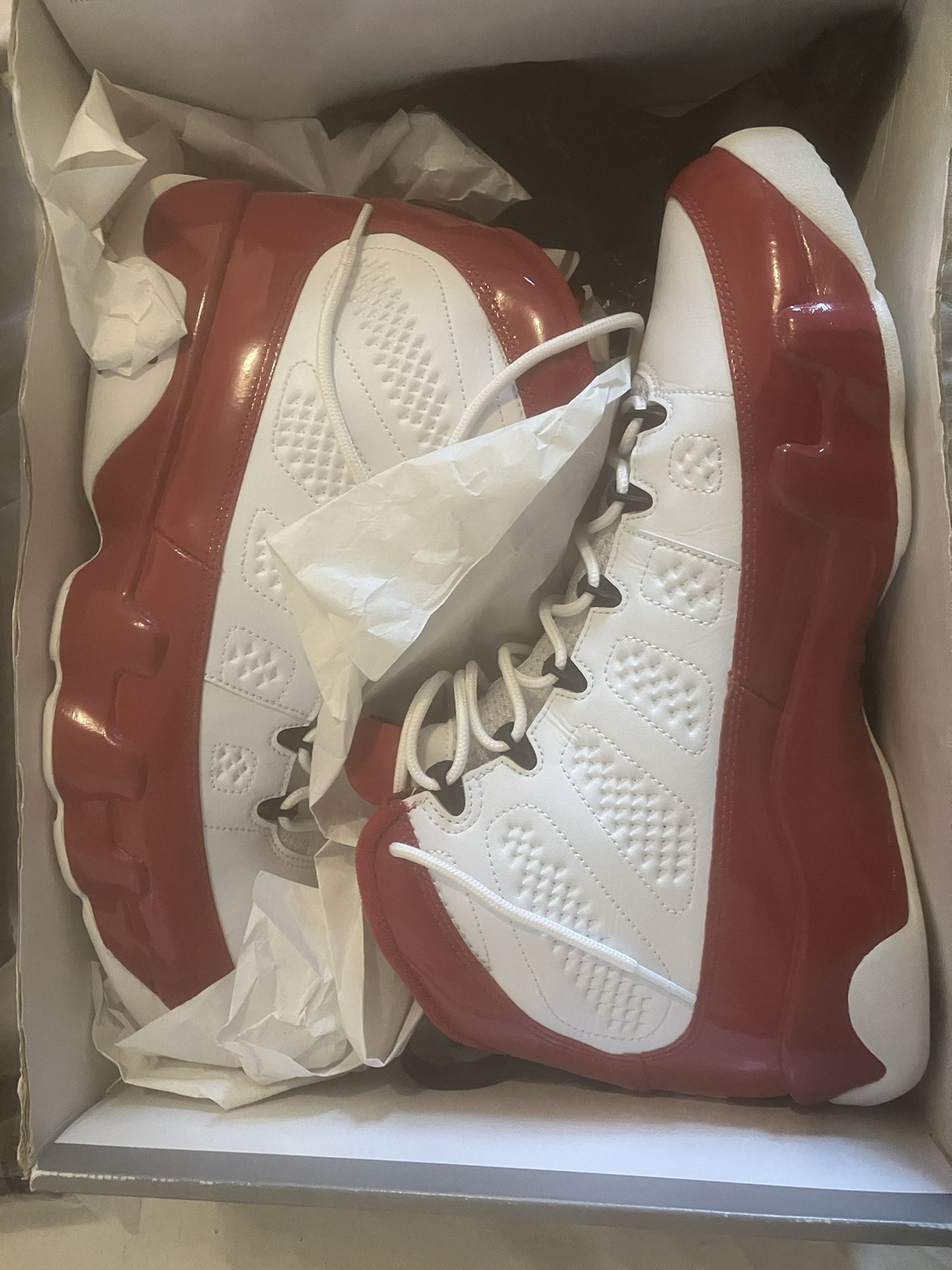 Jordan 11 Cherry Sz 11