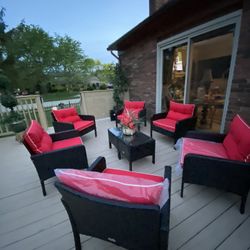 Very  Gorgeous  6 Chairs and coffee table Brand New 