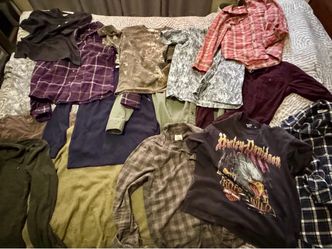 Lot of 15 Mens button down Shirts, t shirts.