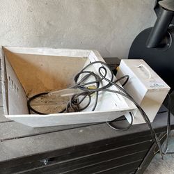 Hydrofarm plant light